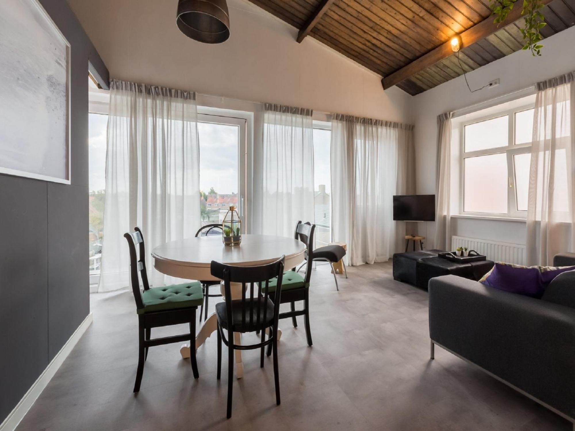 Lovely Modern 4 Person Apartment In The Heart Of Каудекерке Экстерьер фото