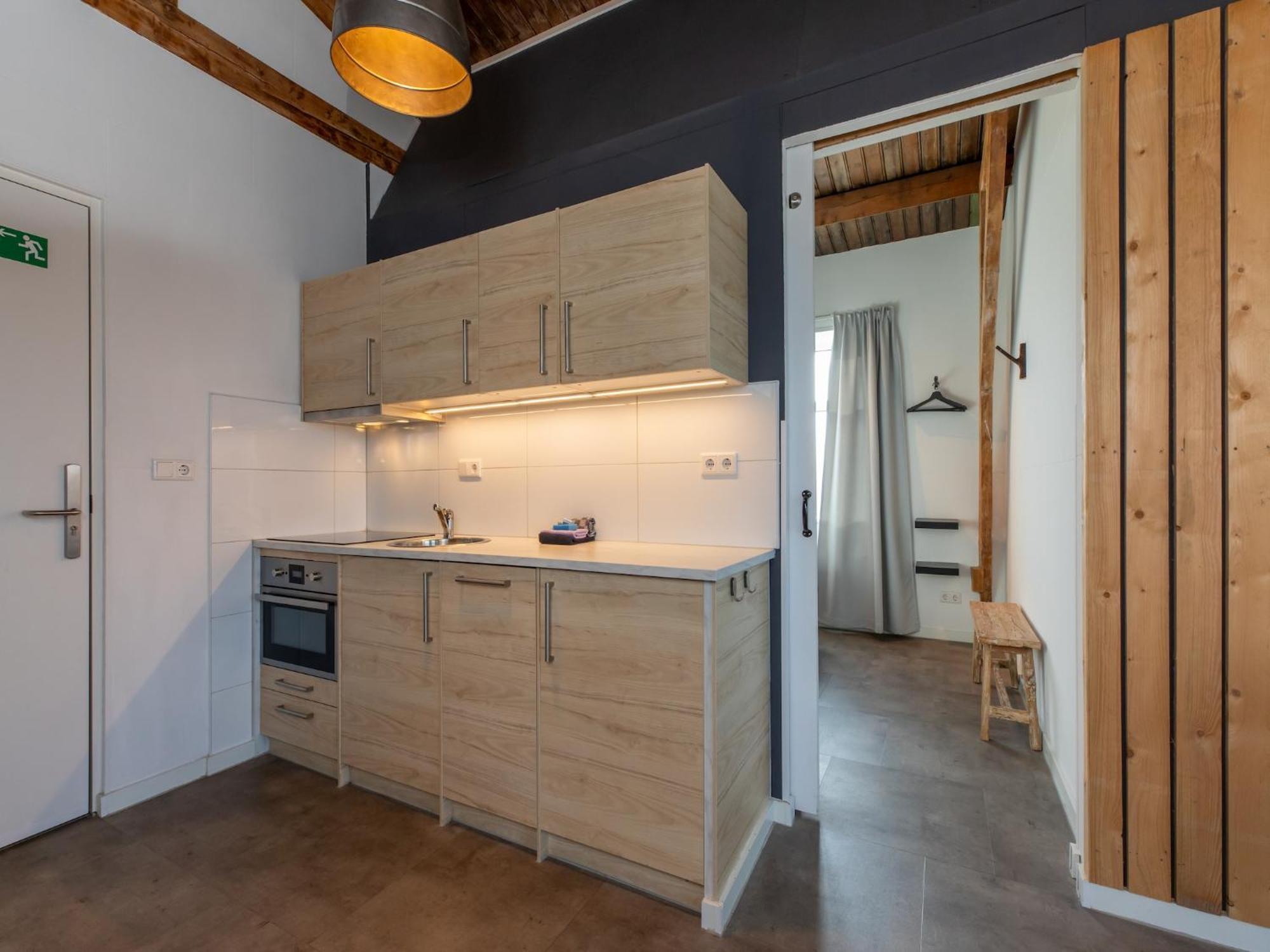 Lovely Modern 4 Person Apartment In The Heart Of Каудекерке Экстерьер фото