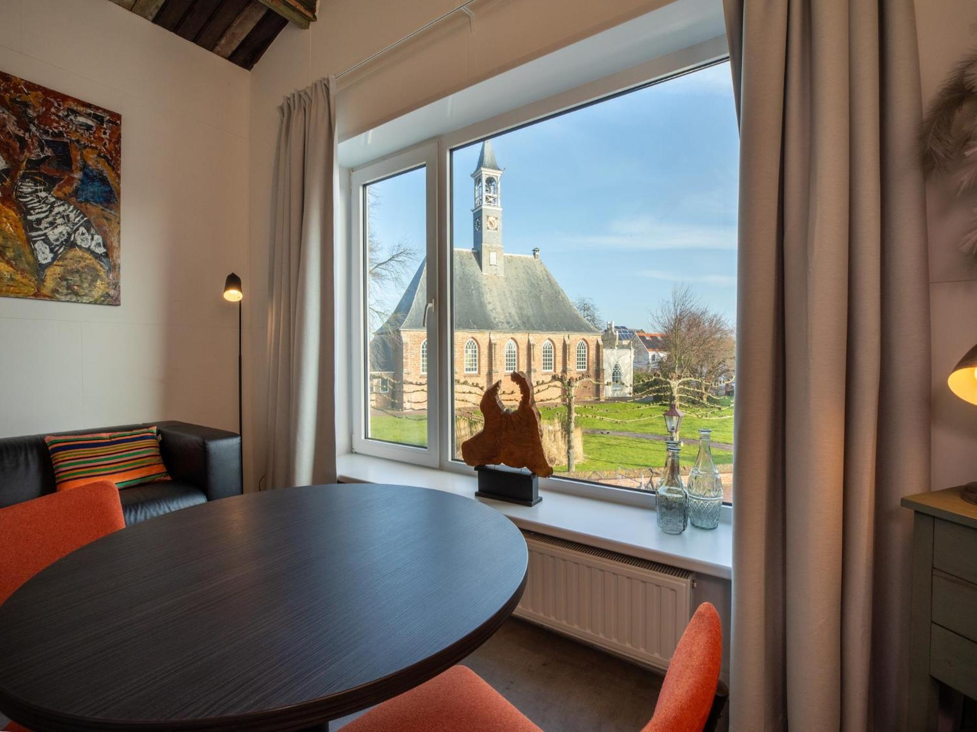 Lovely Modern 4 Person Apartment In The Heart Of Каудекерке Экстерьер фото